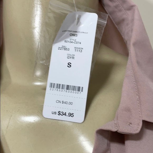 Blouse with open back - Picture 4 of 4